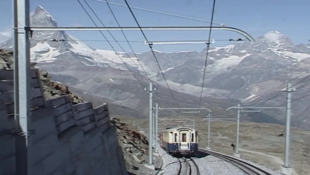24Trains.tv on Train Siding: Geniet van een bijzondere treinreis door de Zwitserse Alpen! Kijk reclamevrij op 24Trains.tv. Link:...