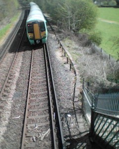 matthew_garner on Train Siding: #trainspotting #train #emu #SN #377s #bognorregis #portsmouth #southamptoncentral #londonvictoria #horsham