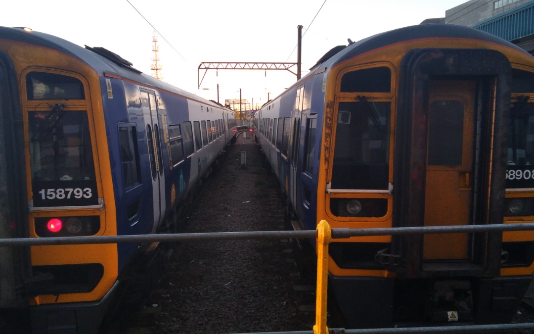 kieran harrod on Train Siding: Mixture of 158's and 331's at doncaster along with hull trains 21st anniversary train yesterday morning.