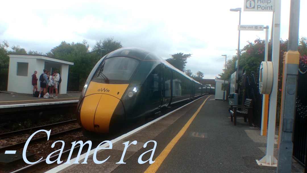 Cornish Trains on Train Siding: Quick question, do you prefer my phone or my camera for photos? (A couple of images for each to show the difference)