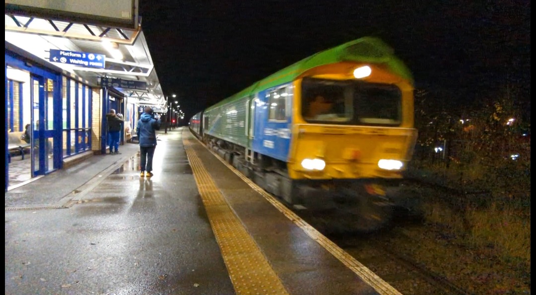 Ben Lock on Train Siding: #trainspotting #train #station #class66 66796 "The Green Progressor" (Ex 561-01) 4M09 1628 Drax Aes (Gbrf) to Liverpool
Biomass Tml Gbf