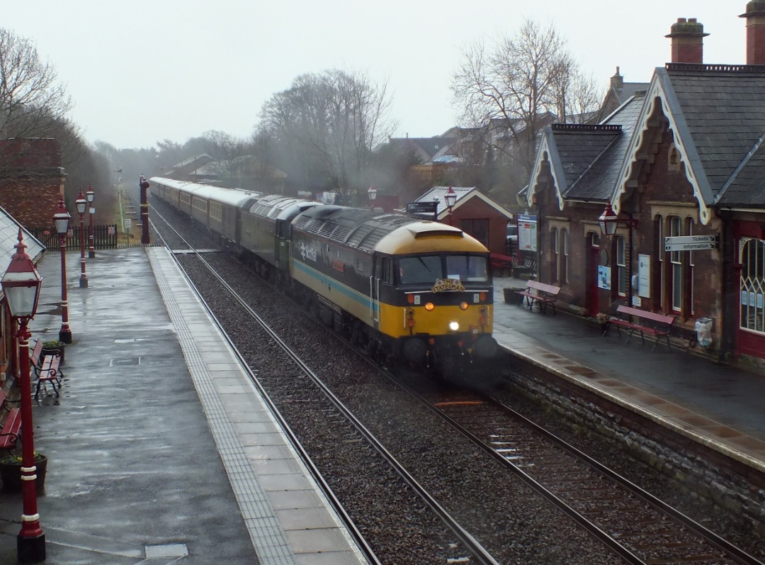 Cumbrian Trainspotter on Train Siding: Locomotive Services Ltd class 47s No. #47712 "Lady Diana Spencer" and #D1924 (#47810) "Crewe Diesel
Depot" arriving into Appleby...