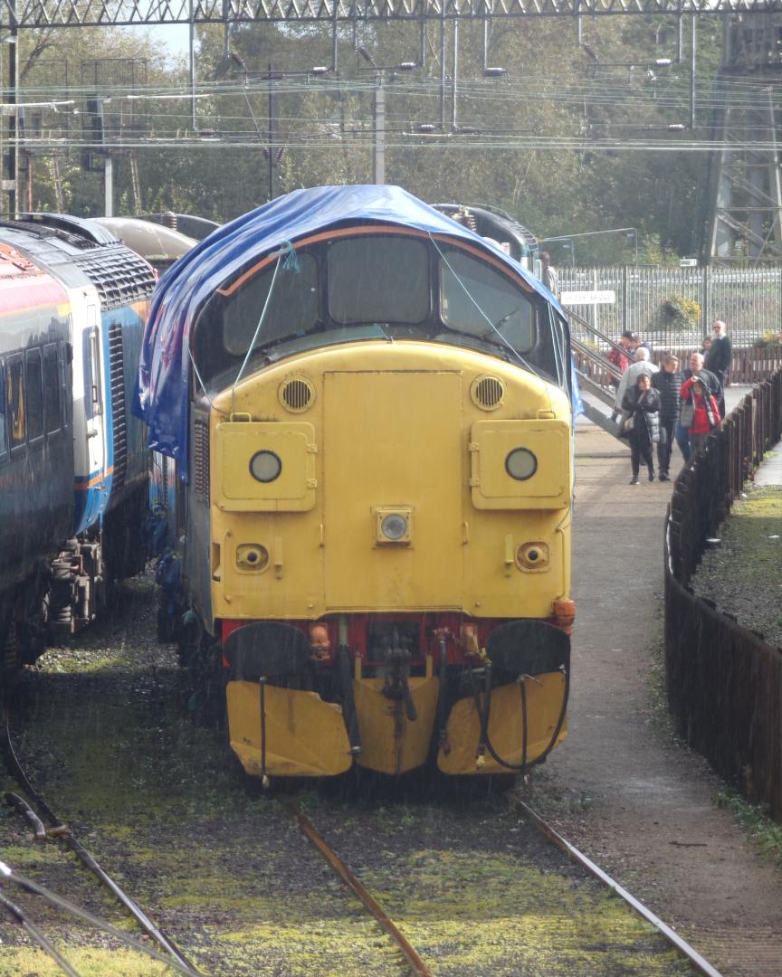Logan Humphreys on Train Siding: Great Day In Crewe Yesterday! First Time Ever Going Into England Trainspotting Without Parents. Got So Lucky With The APT Shot!
And...