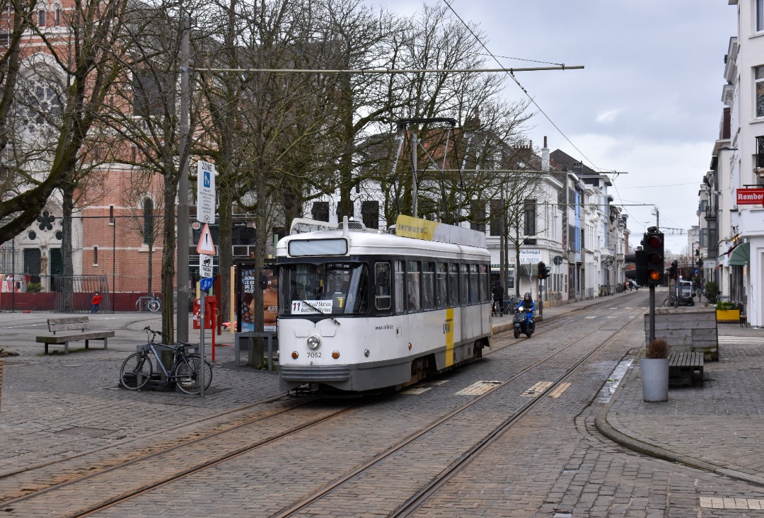 NL Rail on Train Siding: Op de laatste dag dat de niet gekoppelde PCC trams reden en lijn 11 voor de laatste dag reed besloot ik naar Antwerpen te gaan voor wat
foto's.