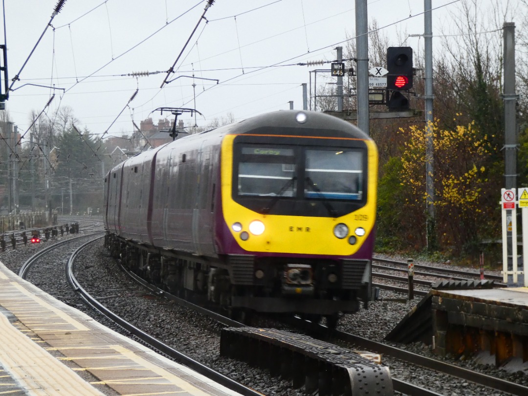 Jacobs Train Videos on Train Siding: #360109 + #360102 is seen passing Cricklewood working a East Midlands Railway service to Corby from London St Pancras
