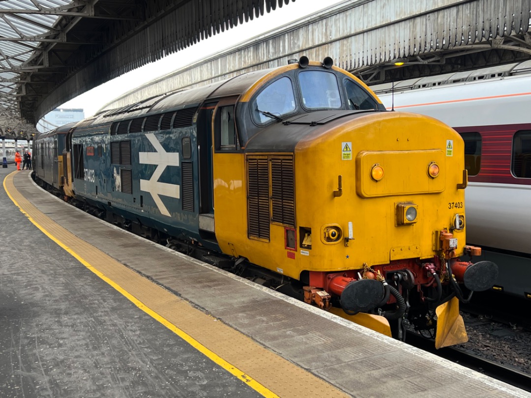 GBLokführer on Train Siding: Yes its 2023.....37403 standa on the atops at Aberdeen having arrived with 1Z72 0543 from Edinburgh