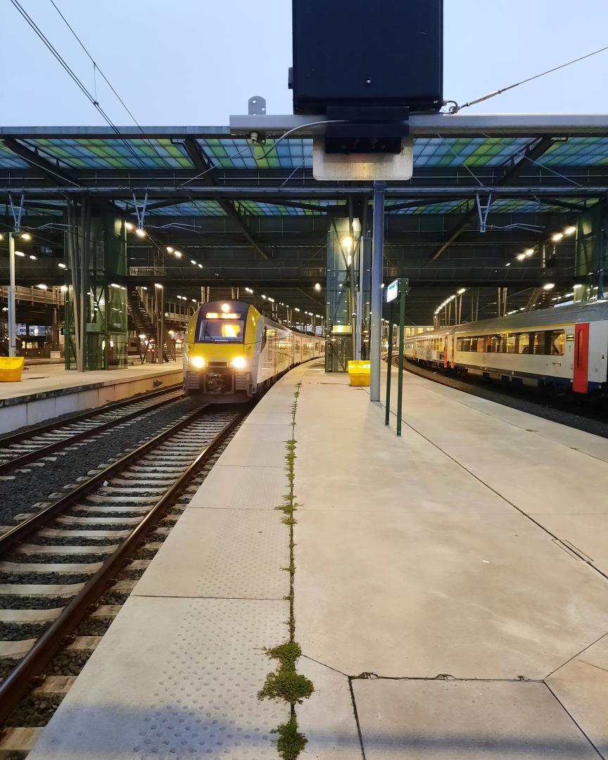 Driver Kortrijk on Train Siding: This morning on the menu. Up an down L66 and L50A from Kortrijk to Ostend. Ostend is a major city at the belgian coast, with
thz...