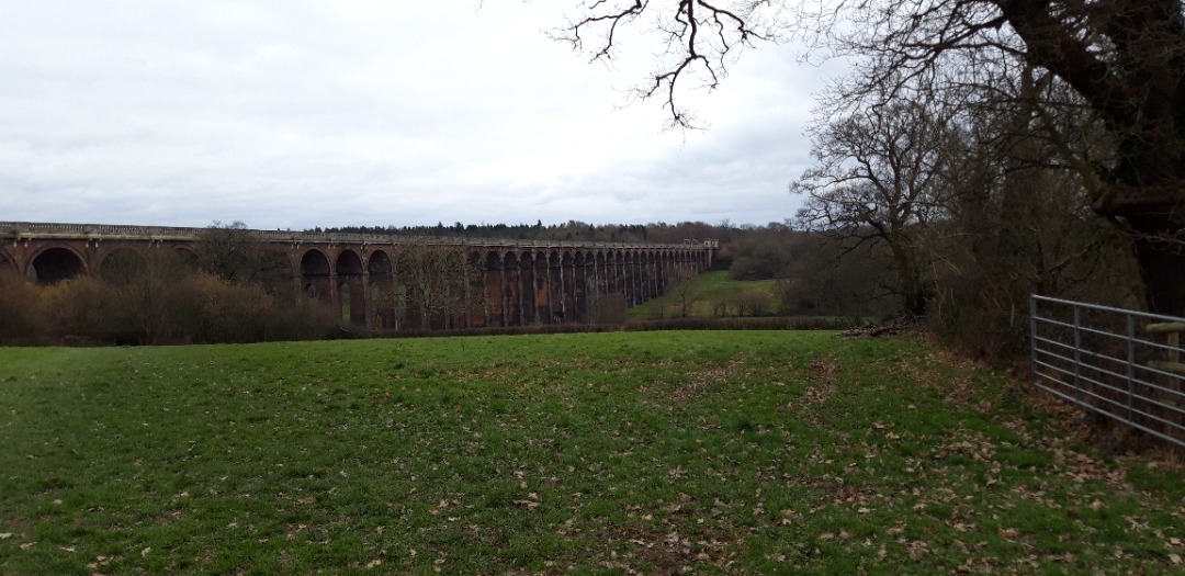 Train Matt1 on Train Siding: #photo #train #emu #trainspotting #viaduct Ouse Valley Viaduct (ELR) VTB3 no.142. A massive 38 arches crossing the River Ouse in
West...