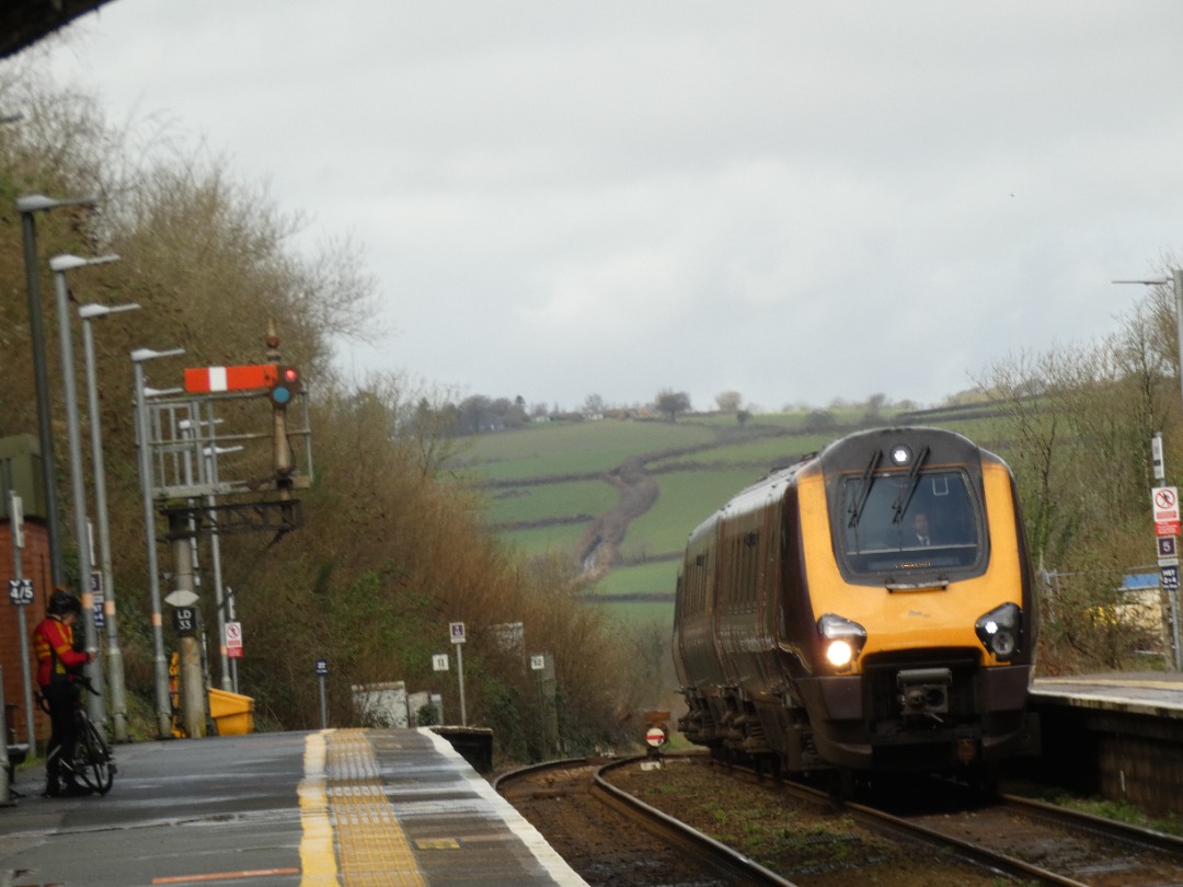 Jacobs Train Videos on Train Siding: #221129 is seen arriving into Liskeard station in the opposite direction as the last post working a CrossCountry service
to...