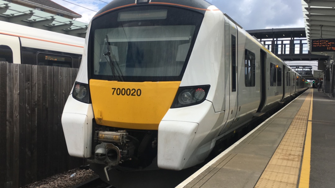 George on Train Siding: Here is an Elizabeth Line class 345 EMU at Abbey Wood, the eastern terminus of Crossrail. This was about to depart with a service to
Paddington...
