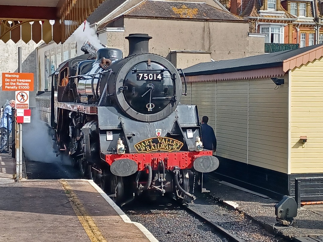 Trainnut on Train Siding: #trainspotting #photo #train #steam #hst #diesel #dmu #station 75014 on the Dart Valley Steam Railway. Class 03 at Churston. Hst and
150 at...