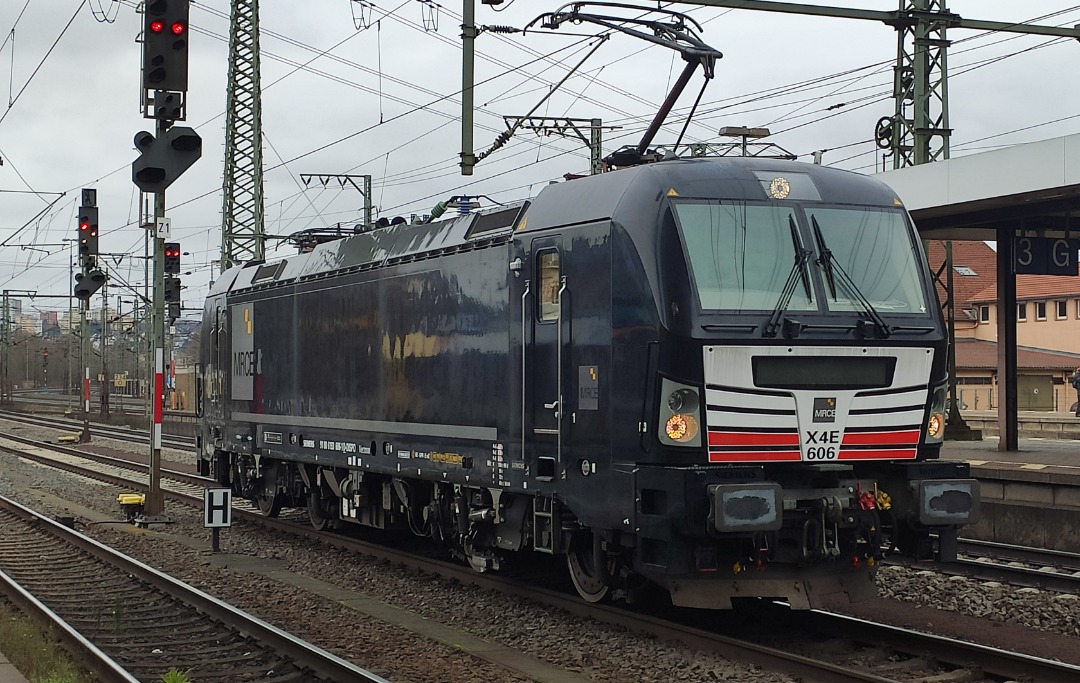 Vadder von Bügelfalten_Fan 110.3 on Train Siding: BR 193 MRCE mit Zugzielanzeige. Die neuen Loks für den RE 50 Fulda-Frankfurt ab 12.12.2021