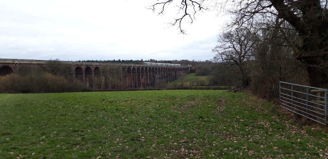 Train Matt1 on Train Siding: #photo #train #emu #trainspotting #viaduct Ouse Valley Viaduct (ELR) VTB3 no.142. A massive 38 arches crossing the River Ouse in
West...