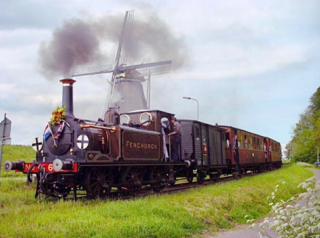 Arnout Uittenbroek on Train Siding: One for the SHM route & British railway fans 😀. In 2002 FENCHURCH was in the Netherlands. Running between Hoorn and
Medemblik...