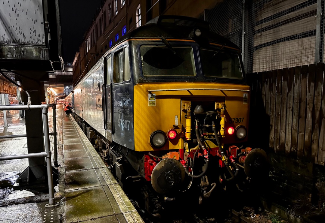 Ian Gaynor-Kirk on Train Siding: Thunderbird to the rescue! 57307 at Edinburgh Waverley Platform 8 this evening preparing to drag the failed 390125 away.
