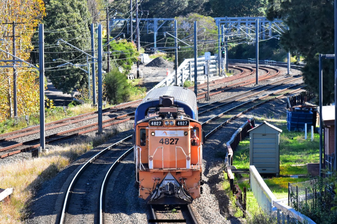 Shawn Stutsel on Train Siding: N.S.W Trainlink's 4827 hauls a XPT Passenger Car, as HD86 through Dulwich Hill, Sydney ex Auburn Maintenance Facility to the
XPT Service...