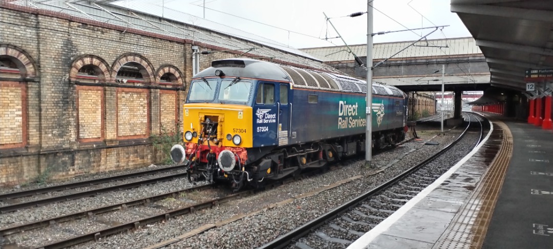 TrainGuy2008 🏴󠁧󠁢󠁷󠁬󠁳󠁿 on Train Siding: Went out to Crewe today, managed to get some pictures of a 56 during the day at last, saw 46115 (and
almost...