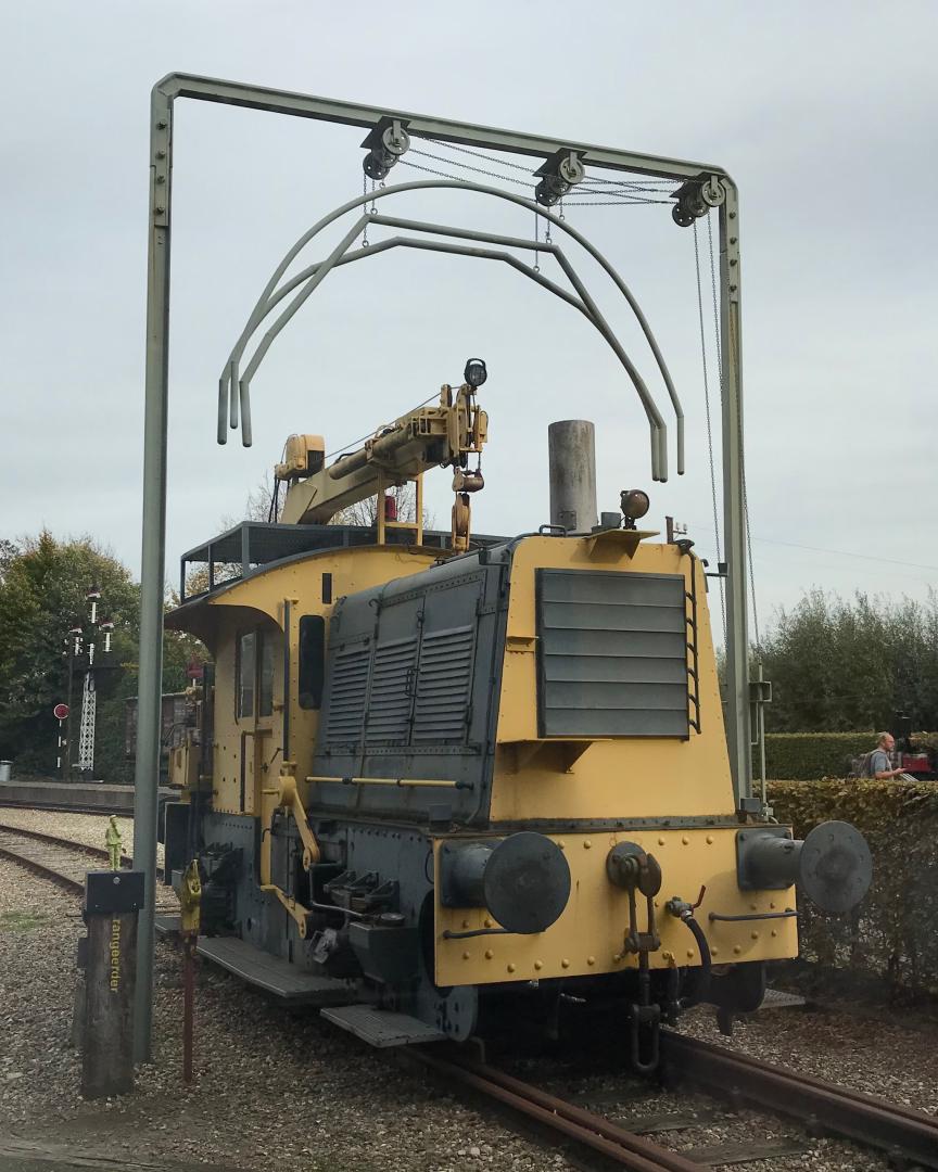 dannychops on Train Siding: #ns #nederlandsespoorwegen #200 #sikken #sik #locomotor #diesellocomotive #spoorwegmuseum #maliebaanstation #utrecht