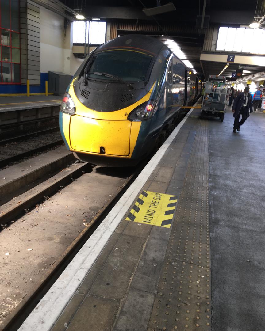 chris.j.bird on Train Siding: Here is a small selection of pics from 2022. 1&2 Abbey Wood with. A Elizabeth Line train, 3 GWR IET, 4 TPE at Liverpool Lime
Street. 5, a...