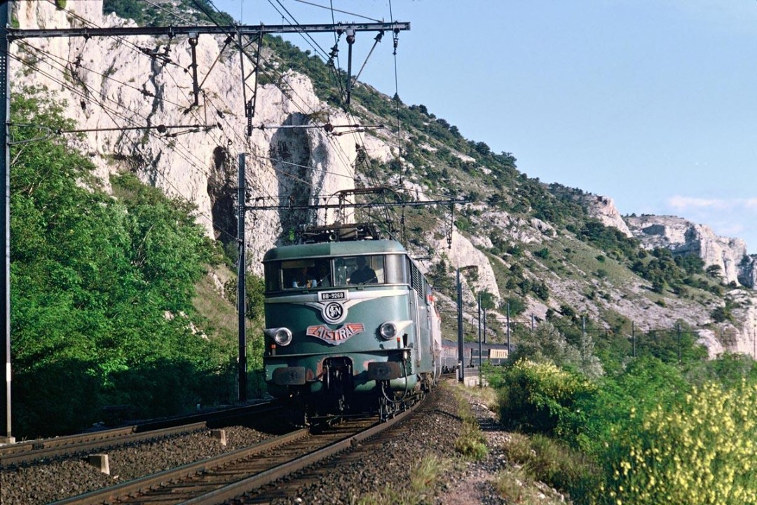 24Trains.tv on Train Siding: Nieuw op 24 Trains.tv een prachtige serie over twee iconische Franse treinen. Bekijk het nu! | New on 24Trains.tv, a wonderful
series...