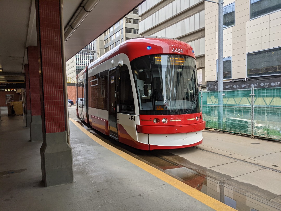 Ryan on Train Siding: Route 512 streetcars at the loop at St.Clair station, becoming westbound cars heading to St.Clair West station and Gunns Loop at Keele
Street.