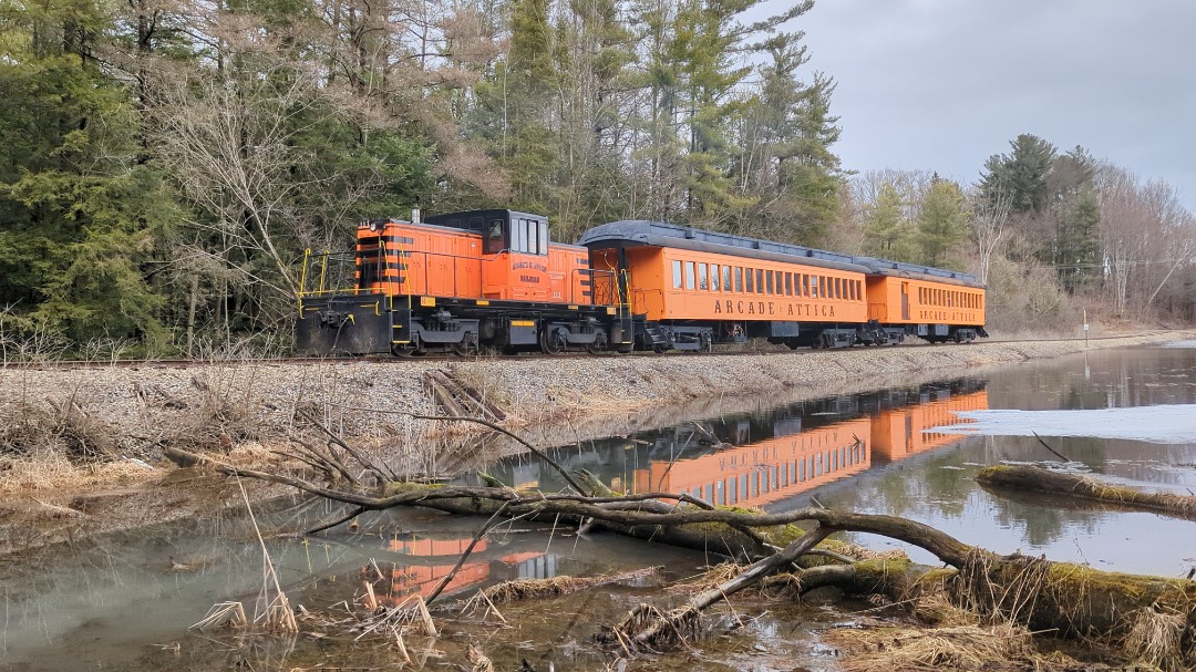 CaptnRetro on Train Siding: Arcade & Attica pass "Ghost Pond" AKA the Reflecting Pond as they return from their annual Maple Weekend excursion.
This trip runs the...