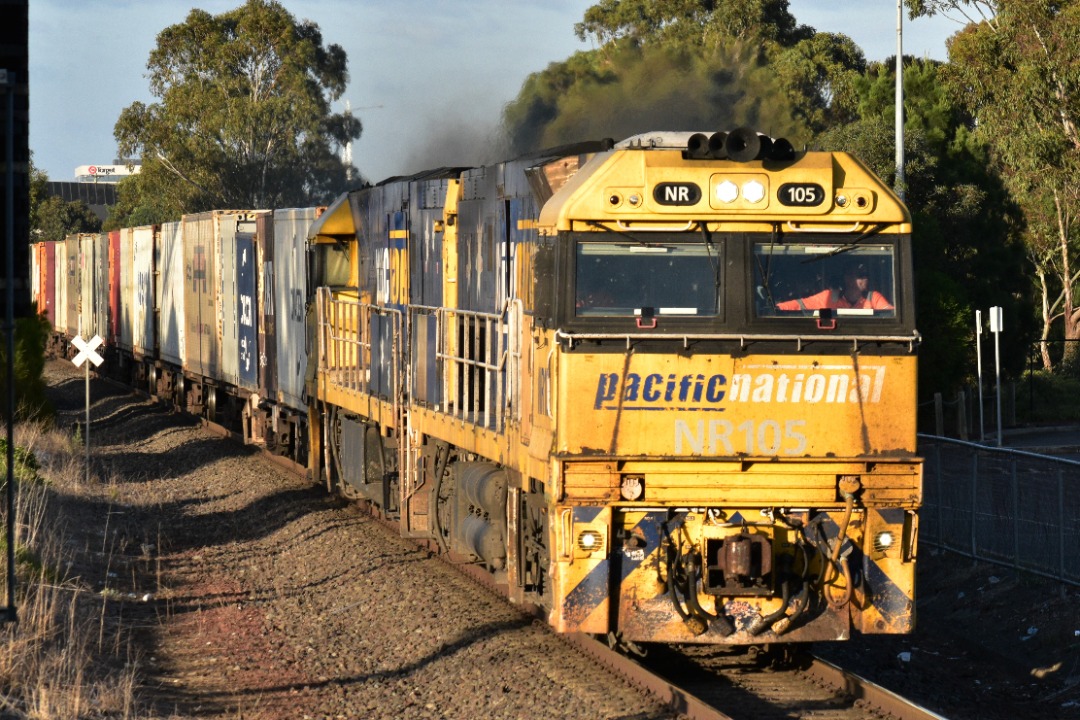 Shawn Stutsel on Train Siding: Pacific National's NR105 and NR104 thunders through Laverton, Melbourne with 4AM5, Intermodal Service ex Adelaide, South
Australia...