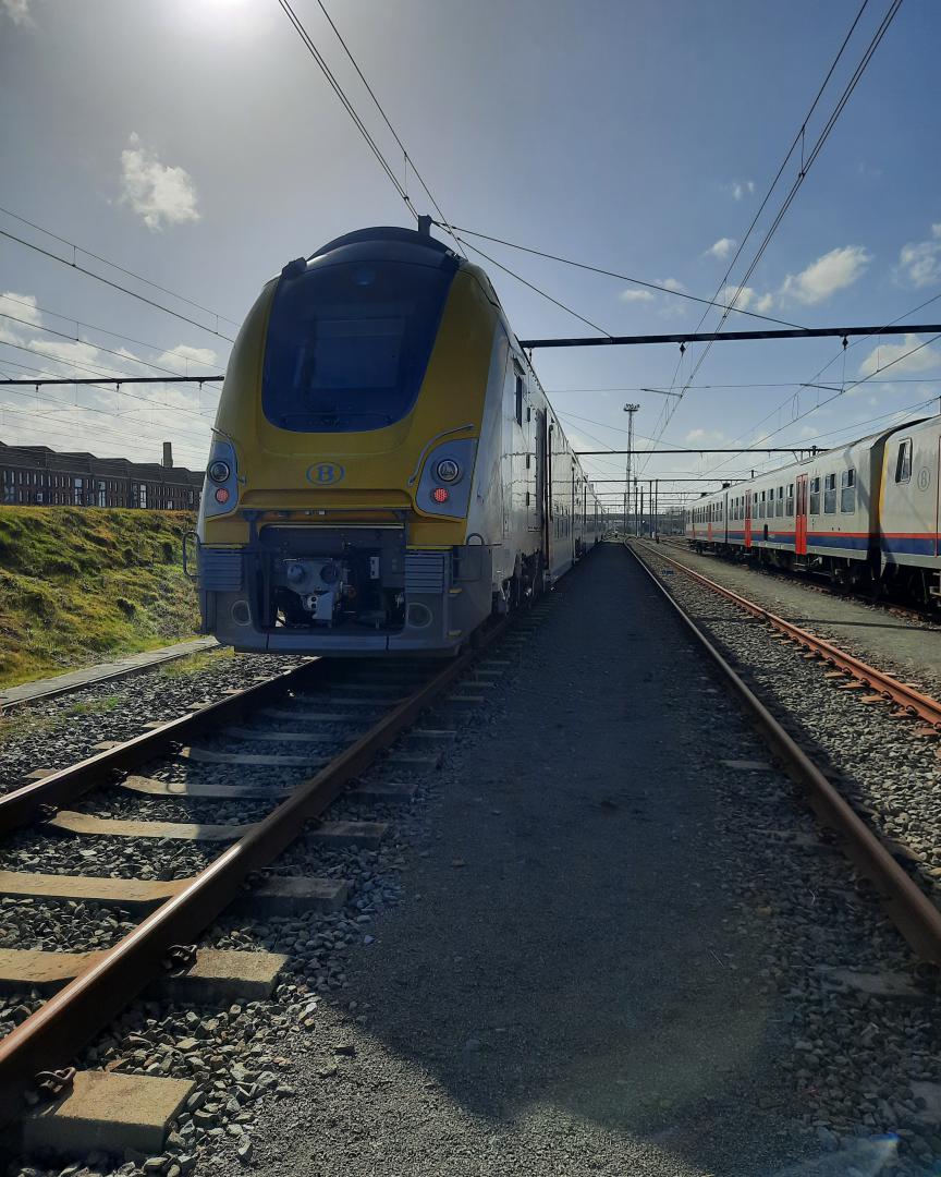 Driver Kortrijk on Train Siding: This week I had lessons for our new train type the M7. And they drive amazing! Excited for when they go in full service at
Kortrijk😁