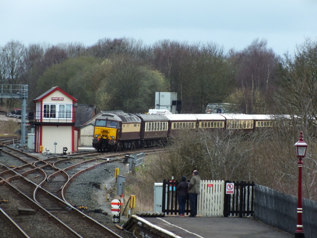 Cumbrian Trainspotter on Train Siding: West Coast Railways class 57/3 No. #57313 "Scarborough Castle" and class 47/8 No. #47826 are seen at Appleby
this afternoon...