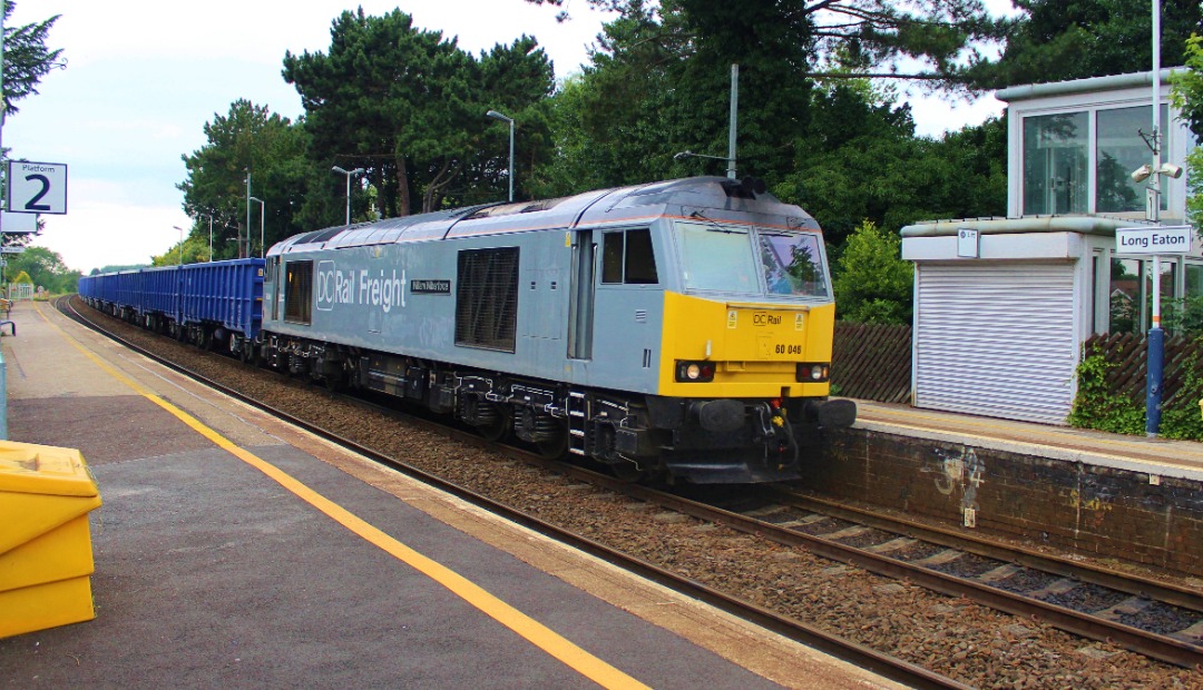 Jamie Armstrong on Train Siding: 60046 working 6Z26 Derby Chaddesden Sidings (15:38) Peak Forest RMC Sidings (17:43) Seen passing Long Eaton Railway Station
27/07/21