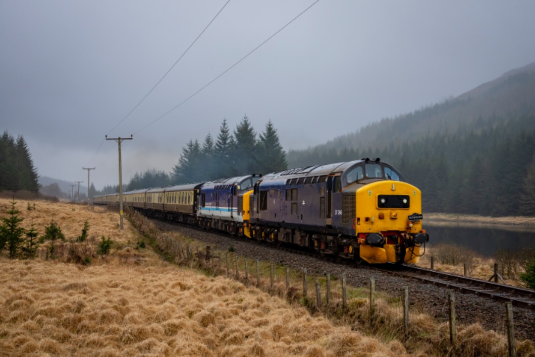 David Mainor on Train Siding: DRS 37422 / 37425 at full power past Glen Lochy on day 2 of 'The Easter Highlander' railtour, 1Z13 Dumbarton Central -
Oban on April...