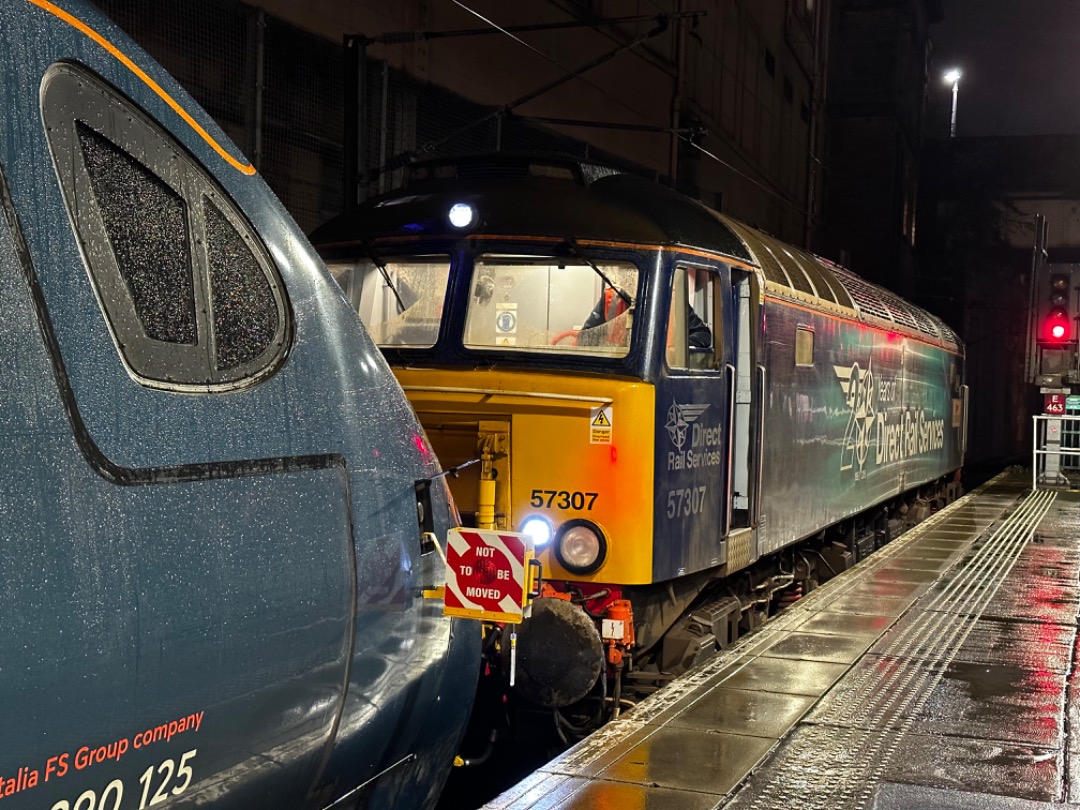 Ian Gaynor-Kirk on Train Siding: Thunderbird to the rescue! 57307 at Edinburgh Waverley Platform 8 this evening preparing to drag the failed 390125 away.