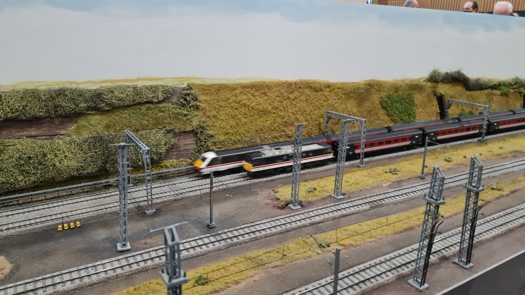 Milo Tagney Knowles on Train Siding: Had a blast at the Great Electric Train Show yesterday. Managed to even get a 319 on LNWR to Bletchley too