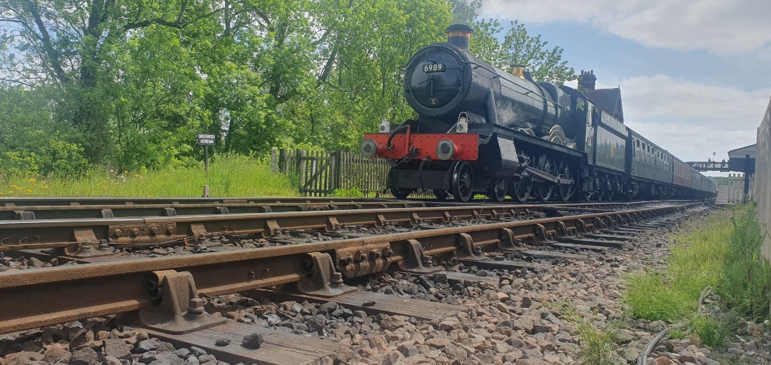 Timothy Shervington on Train Siding: On the 30th of May I paid a visit to Sheffield Park so I could see this beauty. #photo #train #steam #station
#bluebellrailway