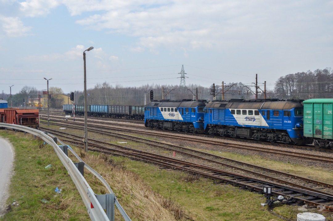 Adam L. on Train Siding: Two LHS ST44 Diesels, numbered 2030 & 2046 await for a crew change at the LHS Yard in Sędziszów 🇵🇱 in order to head
west towards...