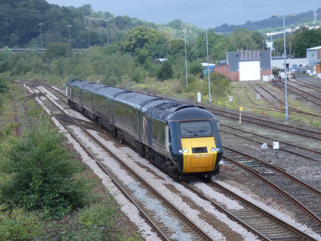 Jacobs Train Videos on Train Siding: #43009 is seen accelerating past Tavistock junction working a Great Western Railway service from Plymouth to Cardiff
Central