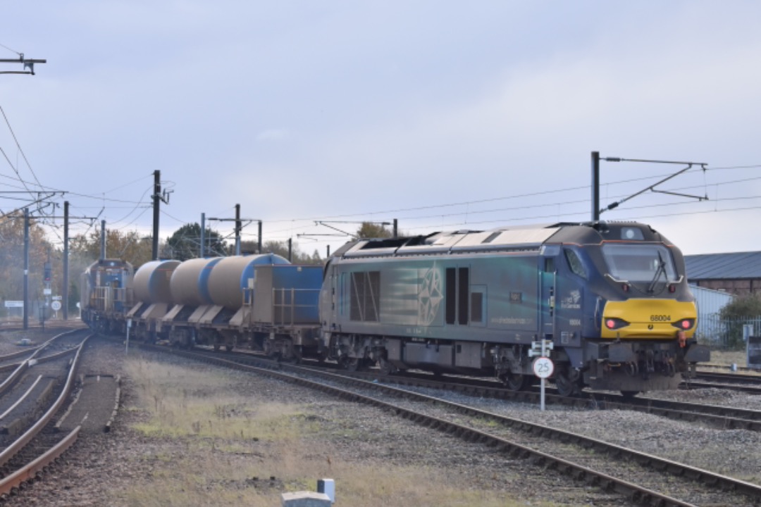 George Stephens on Train Siding: 68033 + 68004 seen on today’s RHTT seen leaving Darlington working 3J78 Nunthorpe - Kingmoor Siding DRS