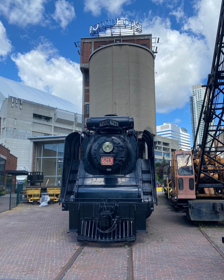 Canadian Modeler on Train Siding: Canadian National 6213 under the coal tower at Roundhouse Park in Toronto, Ontario, Canada