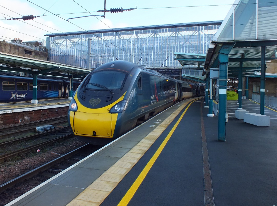 Whistlestopper on Train Siding: Avanti West Coast class 309/0 No. #390001 calling at Carlisle on Thursday 21st December 2023 working 1S45 0830 London Euston to
Glasgow...