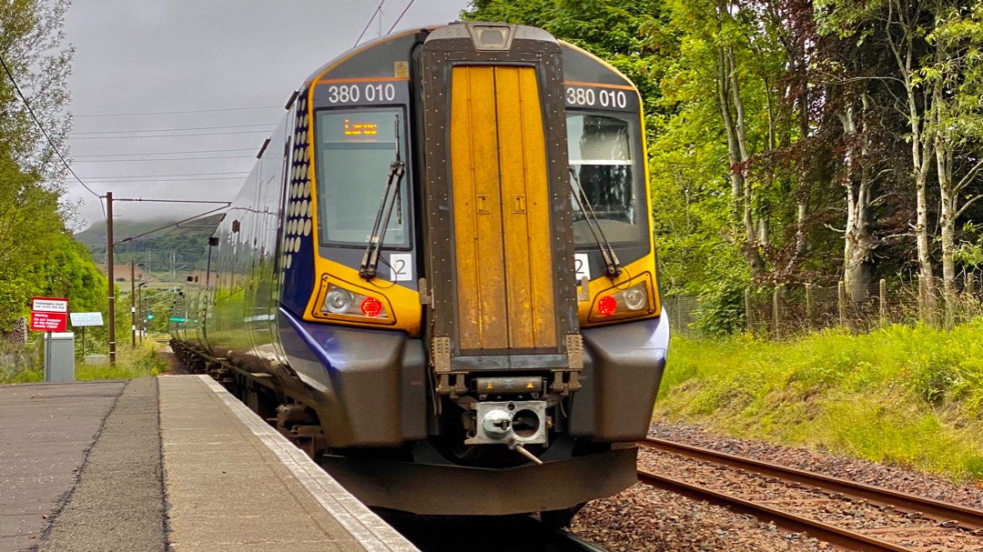 Adam Dunlop on Train Siding: Haven't posted in a while, here are some pics taken at West Kilbride station of class 380s and a double class 68 haulling
flasks to and...