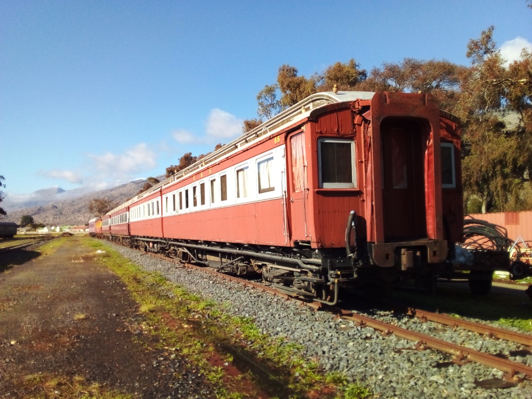jadewilson on Train Siding: An old ex-SAR Articulated coach ahead of some private coaches (some of which were originally from the White Train which was the
train that...