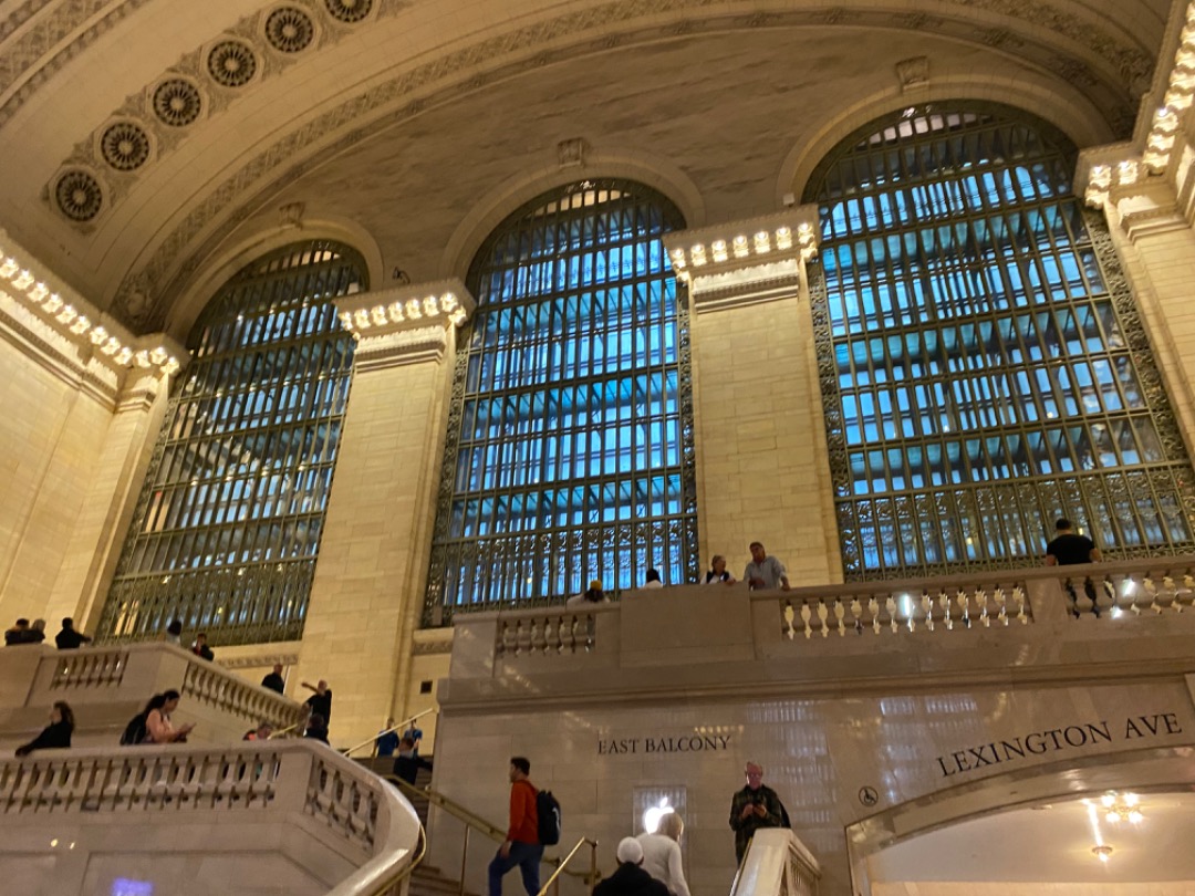 Sam Worrall on Train Siding: The beautiful interior and roof of Grand Central Station in New York City. This huge station is spread over 49 acres, has 67 tracks
and 44...