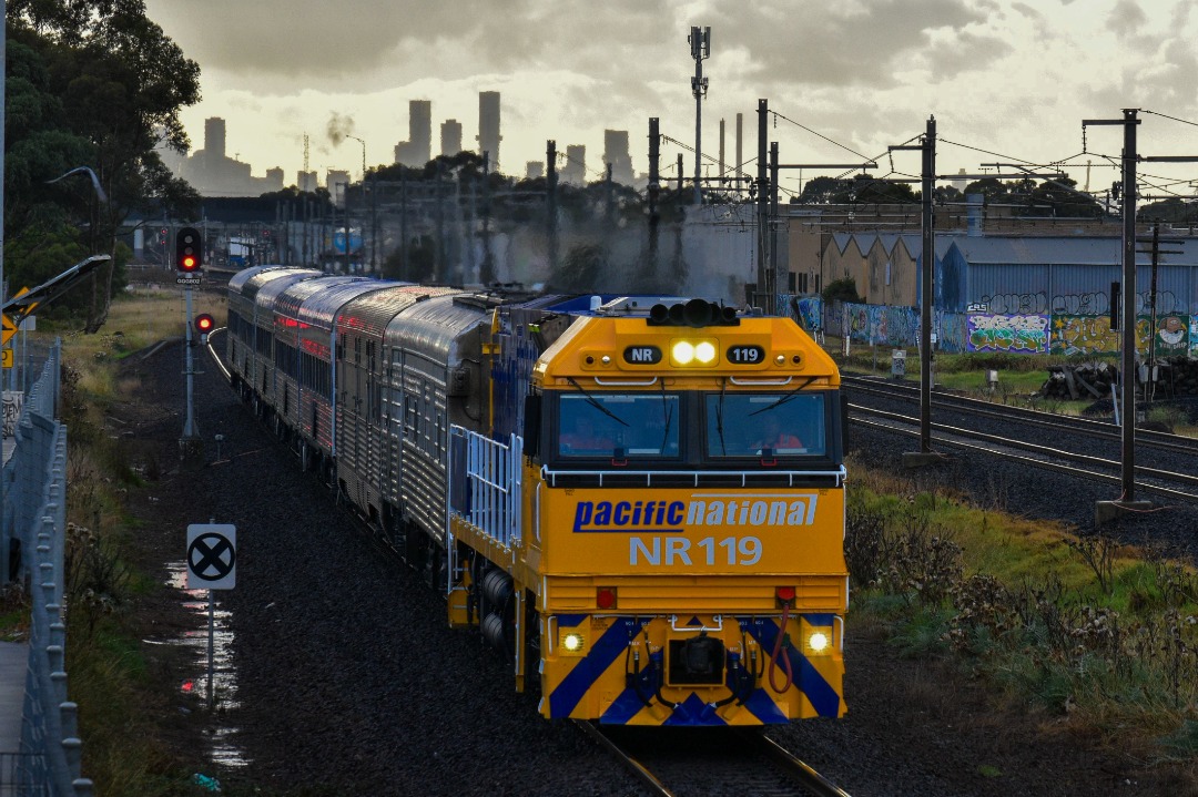 Shawn Stutsel on Train Siding: Freshly painted Pacific National's NR119 powers through Williams Landing, Melbourne with the Overland Service, 6MA8 heading
for...