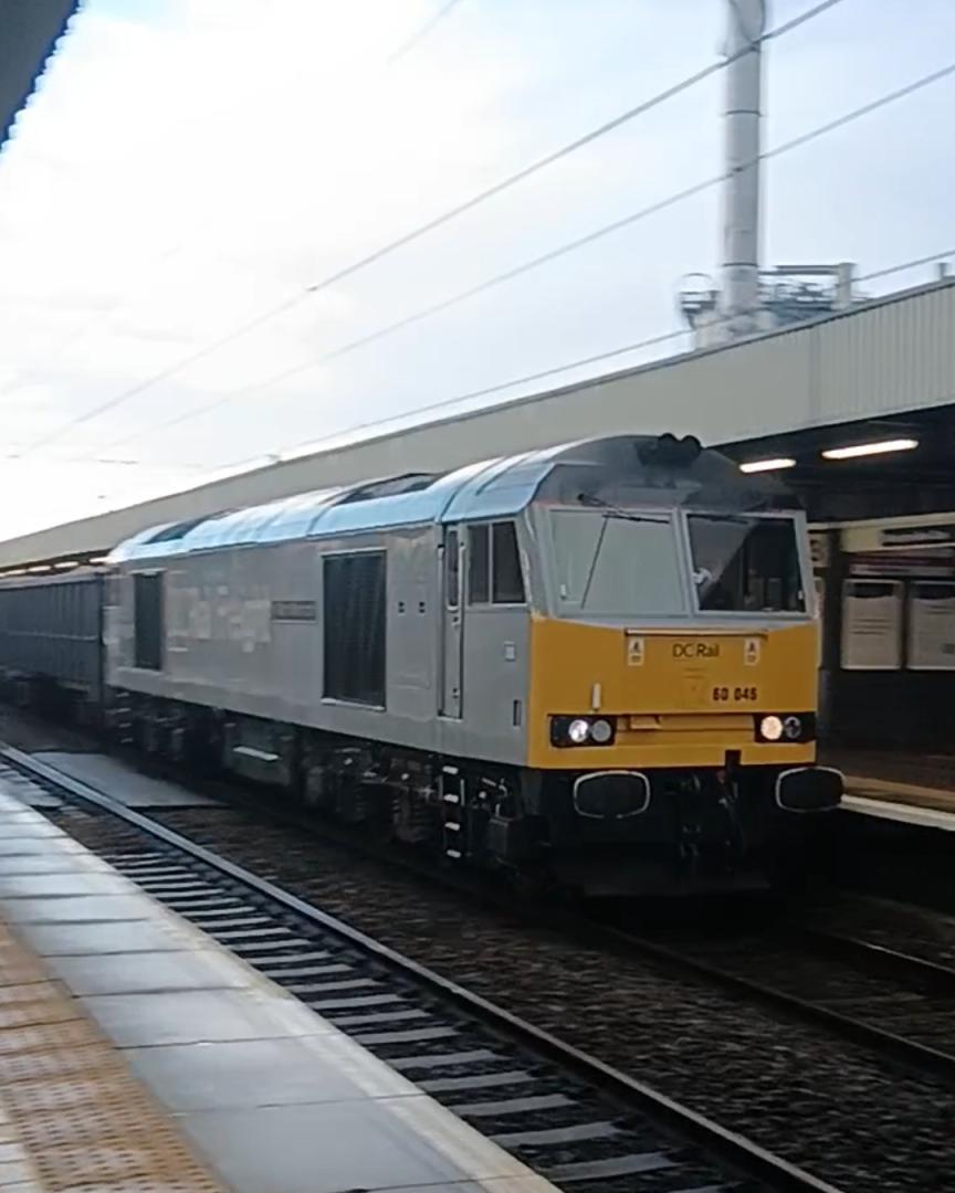 TrainGuy2008 🏴󠁧󠁢󠁷󠁬󠁳󠁿 on Train Siding: I've had a great day in Warrington Bank Quay with plenty of action and some tones today! I also
saw...