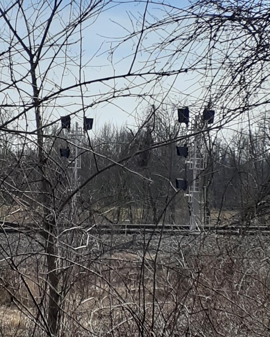 Preston Beery on Train Siding: I got a picture of these ABS (automatic block system) siglas just outside of town while on the trail! These signals guard
Rittman...