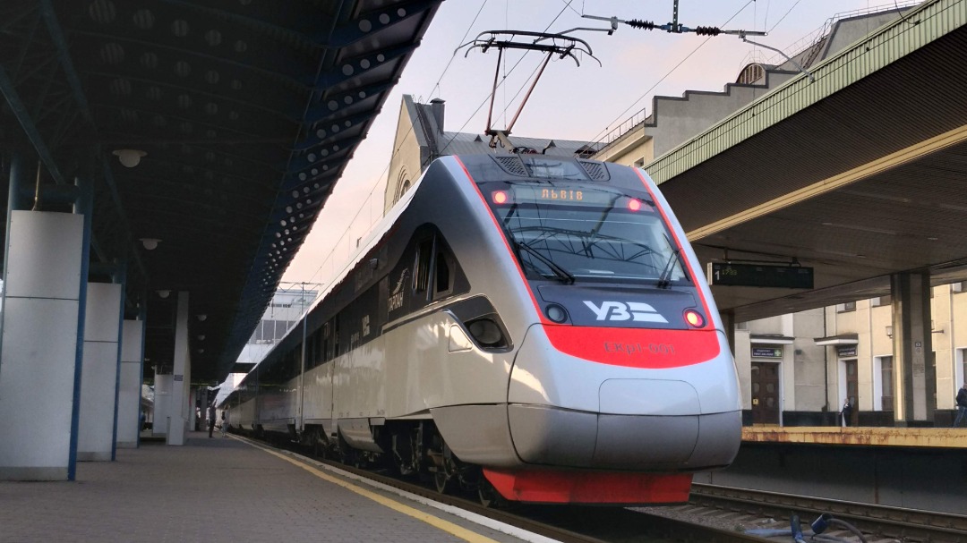 Eric Hartman on Train Siding: High-speed electric train EKr1-001 "Tarpan" departs from the main station of the city of Kyiv.