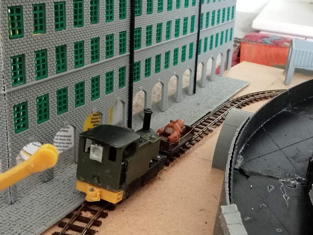 Larnswick UK on Train Siding: Today's progress with lots of windows being fitted in the warehouses on our 009 scale #modelrailway