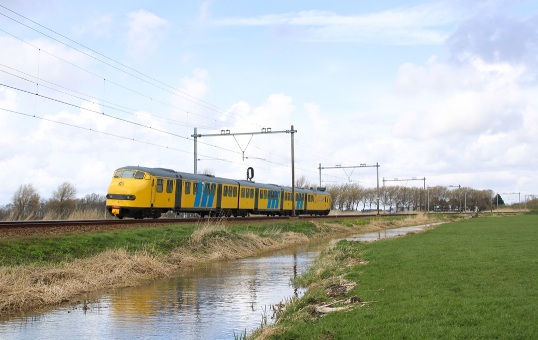 Adam M on Train Siding: Op Zaterdag 09/04/2022 werd er afgereisd naar voorhout om de rondrit van Plan U 151 van stichting Crew 2454 vast te leggen. Het
oorspronkelijke...