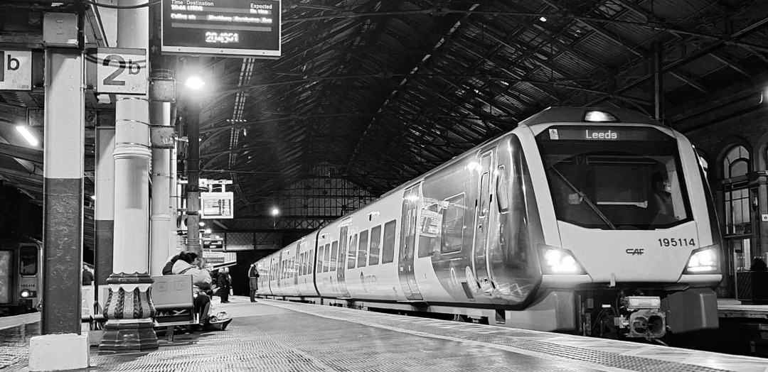 Guard_Amos on Train Siding: Today's black and white helping comes from Wigan, Barrow, Manchester Airport and Preston (22nd November 2023)