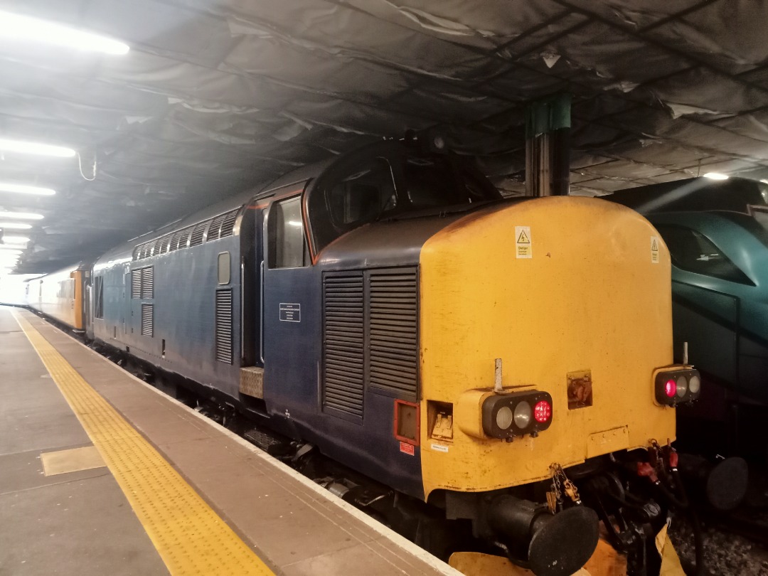 LucasTrains on Train Siding: Class 37612 & 37421 at Scarborough running the Track Inspection train from Gasgiogne Wood Down Loop to Scarborough then forming
the...